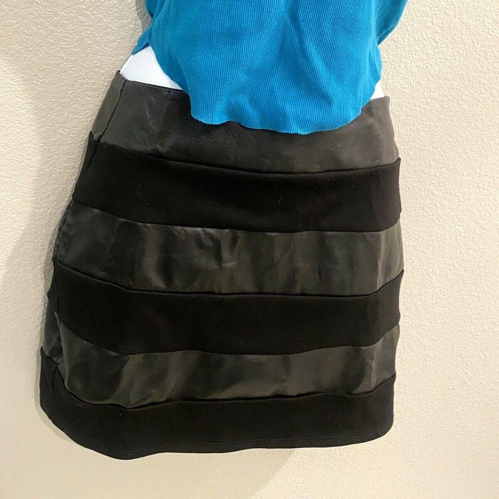 Horizontal Stripe Black Stretch Skirt Faux Leather
